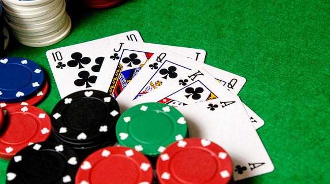 Những tuyệt chiêu đánh bài poker dễ áp dụng và rất hữu ích